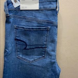 Light wash American eagle jeans
